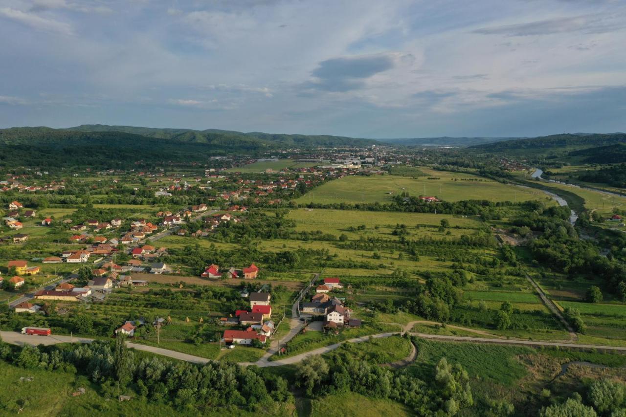 Pensiunea Lacul Albesti Albestii Paminteni Bagian luar foto